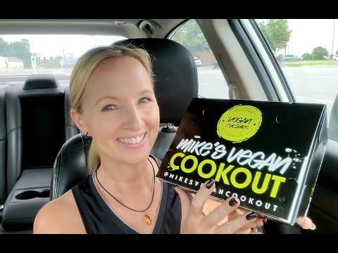 Trying Mike's Vegan Cookout 🍔 Carolina Burger & Fries 🍟