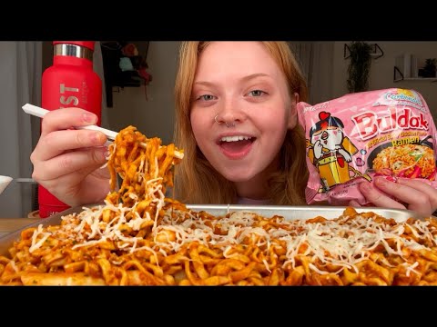 ASMR~EATING SPICY CHEESY NOODLES + RICE CAKES 🍜🧀