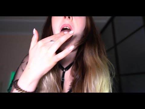 ASMR SPIT PAINTING  💦FAST AND AGGRESSIVE❤️mouth sounds