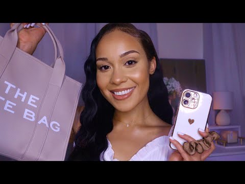 ASMR What's In My Bag 🐚 🤍 Summer Faves/Essentials Relaxing Whispers & Tapping