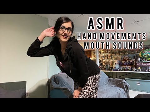 ASMR Hand Movements and Mouth Sounds♥ (asmr Quick tingle fix )♡