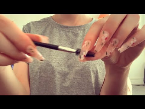 asmr 1 minute triggers with long nails!