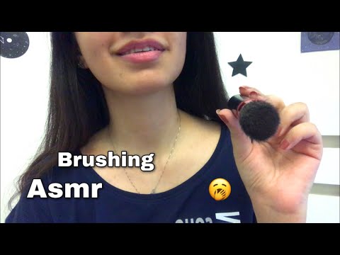 1 Minute ASMR | Brushing your face 🥱