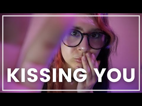 ASMR // Sticky and gentle kisses