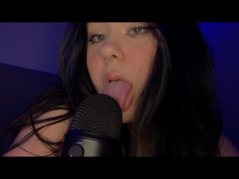 asmr | blue yeti mic licking + kissing (wet mouth sounds)