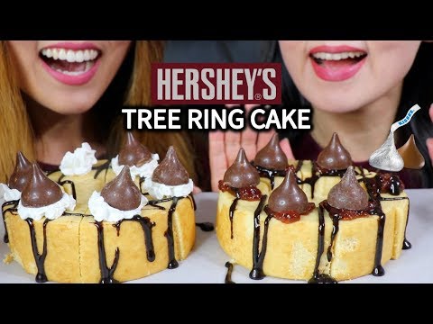 ASMR HERSHEY'S CHOCOLATE TREE RING CAKE 초콜릿 케이크 리얼사운드 먹방 バームクーヘン (Baumkuchen) | Kim&Liz ASMR