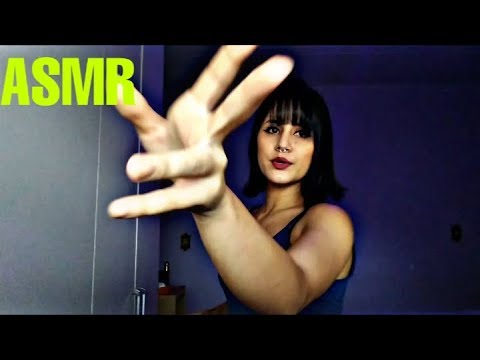 ASMR - Mouth Sounds + Hand movements | Caseiro | Fast movements | Fundo Roxo | IVI ASMR
