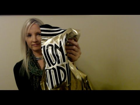 ASMR | Happy New Year!  Calendar Show & Tell / Jacket Crinkles (Whisper)