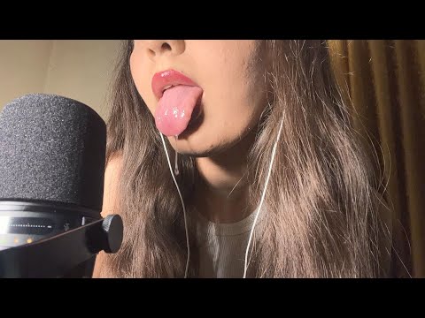 ASMR  |  Wet Mouth Sounds & Hand Movements👄💦 💜