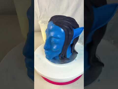 behind the scenes making Avatar cake 🦋 #shorts