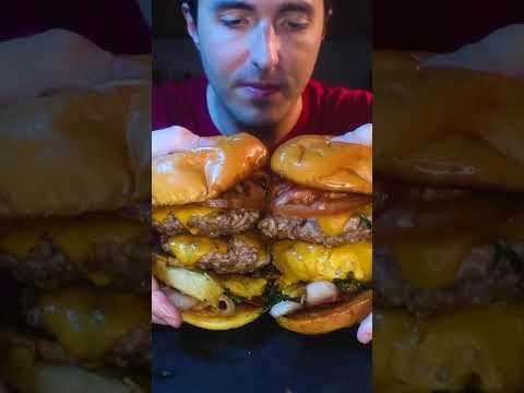 2x GIANT DELUXE CHEESE BURGERS ! #shorts