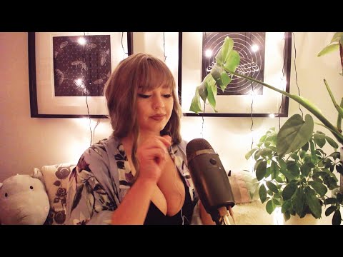 ASMR | Mouth Sounds + Hand Sounds + Tapping