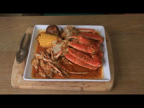 BEER CRAB BOIL SAUCE CRABY CLAWS SNOW CRAB LEGS ASMR EATING SOUNDS
