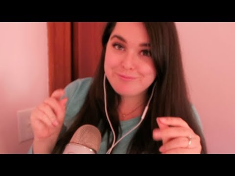 ♡ MAY-SMR DAY 2: Scratching on Items from my Closet (ASMR) ♡