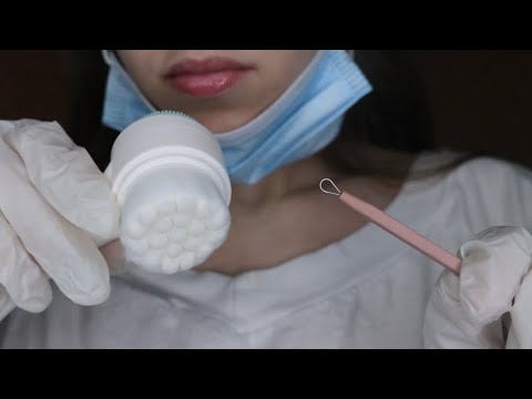 ASMR facial esthetician acne treatment popping pimples w fingers  & pore cleansing