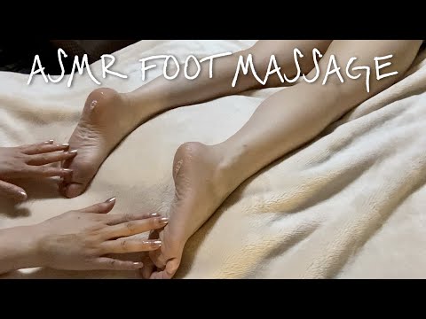 Feet Scratching, Massaging / ASMR