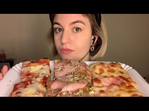 EATING PIZZA 🍕 (asmr ita)|| Luvilè ASMR