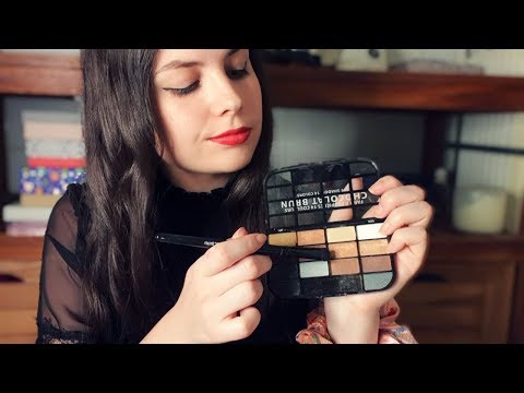 ASMR ROLEPLAY 💄 UNE INFLUENCEUSE TE MAQUILLE