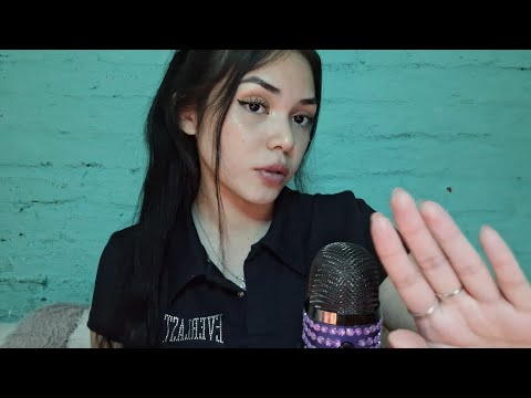 ASMR | Mouth sounds+Hand movements