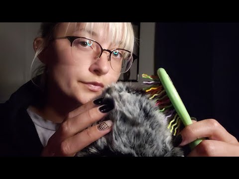 ASMR | Mic Brushing & Fluffing w/Whispering Hair Brushing Roleplay