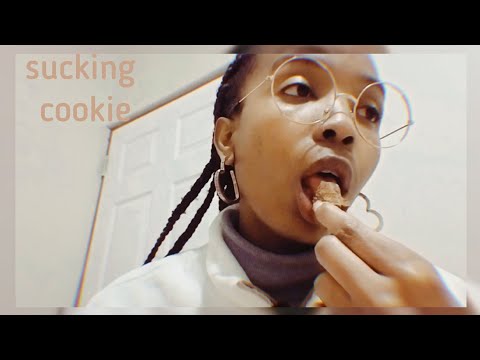 ASMR | Inuendo | Roleplay | Sucking Cookie 😋💦😳