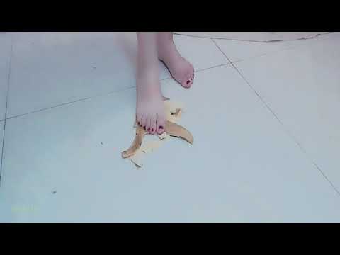 asmr - banana crushing bare feet