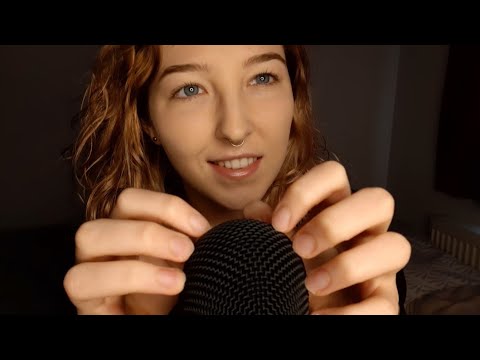 ASMR no talking 🤐 pure mic scratching with invisible scratching