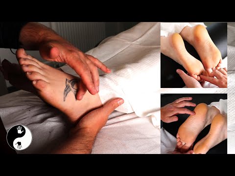 Light Touch/Tickle Tracing Foot Massage to Hypnotise You to Sleep [ASMR]No Talking][No Music]