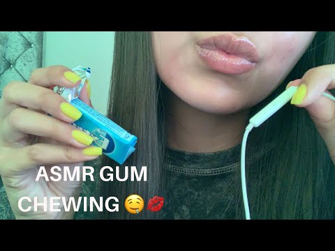 ASMR Gum Chewing w/ Hand Movements 🤤😍