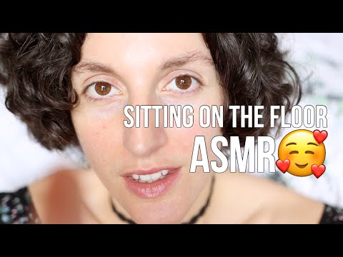 [ASMR] Sitting on the floor talking with you🥰 (SOFT SPOKEN & whispered, FRENCH accent, up close)