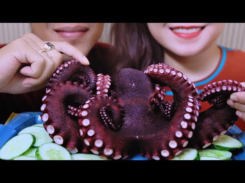 ASMR eating TAKO (giant Japan octopus) with My hubby *BINH ASMR* CHEWY EATING SOUNDS | LINH ASMR