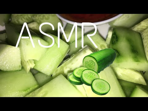 [ASMR] eating cucumber 🥒 (crunchy eating sounds)