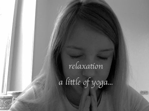 ASMR: relaxation for sleep, a little bit of yoga
