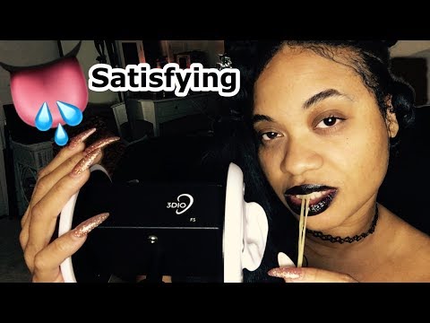ASMR👅💦 CHEWING YOUR EARS UP CLOSE (SATISFYING MOUTH SOUNDS 💋💦)