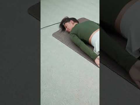 chiropractic adjustments and neck stretching for Lisa
