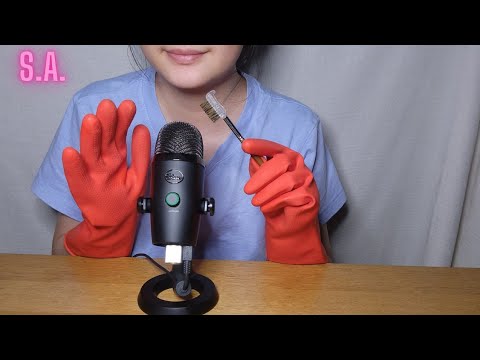 Asmr | Brushing with Red Gloves Sounds (NO TALKING)