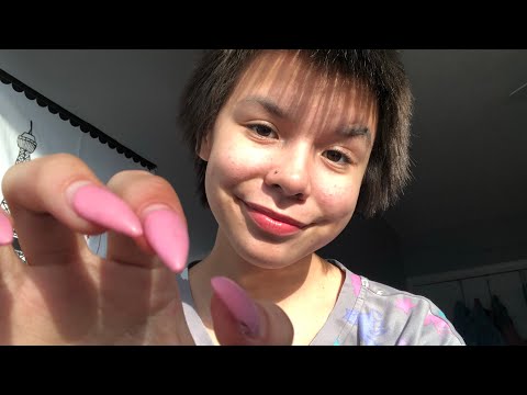 ASMR Tapping on camera with lots of visual triggers🌞🍯  (LO-FI/ WHITE NOISE)