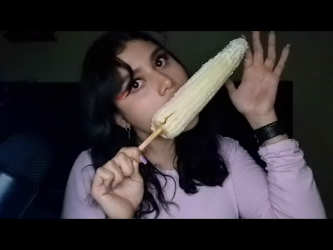Comiendo elote mexicano- María ASMR