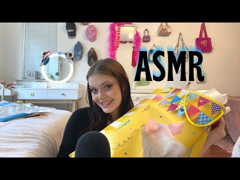 ASMR | Lets (chaotically) wrap some presents ! Whispers, Crinkles, & Tapping 💓🌟