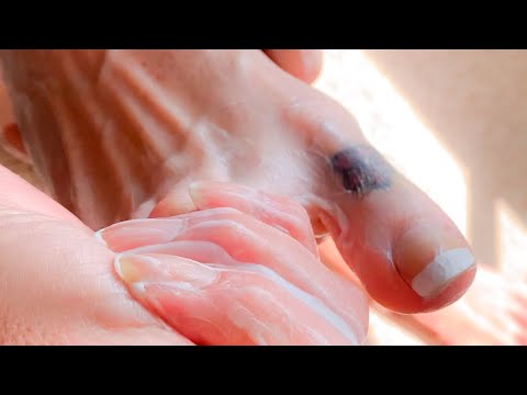ASMR foot lotion | close-up | lotion sounds 🦶🏻