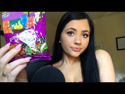 ASMR| CHIT CHAT WHILE EATING GUMMY BEARS