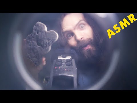 This guy can put you to sleep quickly (ASMR)