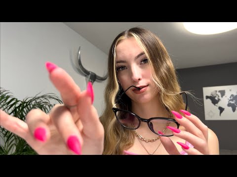 ASMR | 20+ FACTS ABOUT ME whispering, mouth sounds, tapping🔥 (german/deutsch)