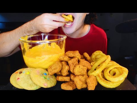 ASMR CHEESY SPICY CHICKEN NUGGETS, ONION RINGS, AND MY WIFES COOKIES ( Mukbang No Talking )