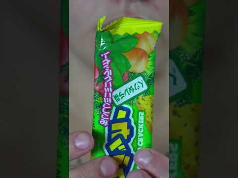 Crunchy Cracker ASMR! Japanese snack go Crunch Munch!