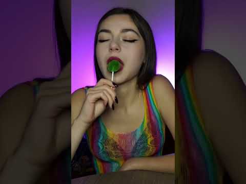 ASMR | Licking lollipop 🍭