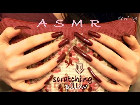 🎧 ASMR: SCRATCHING PILLOW with short & long Natural Nails [no talking]