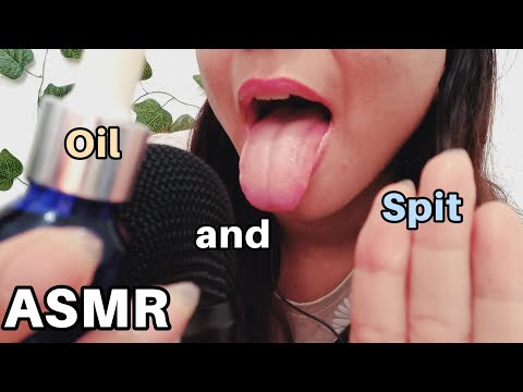 asmr ♡ Spit painting 💦, massaging your face with oil and Spit 💦, fast and aggressive, no talking ✨️💫