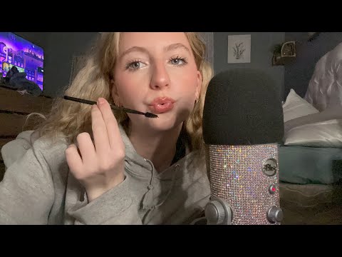 ASMR/ spoolie nibbling lots of mouth sounds!!