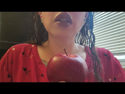 Red Delicious Apples 🍎 😋 ASMR